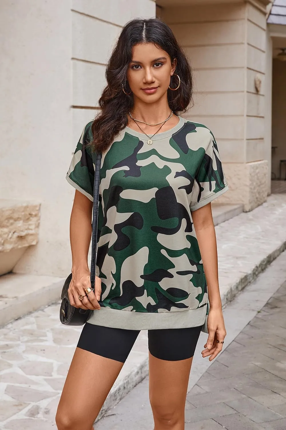 ECOWISH Women Side Split Sweatshirt: Fall Crewneck Long Sleeve Oversized Camo Shirts Casual Camouflage Print Pullover Tops